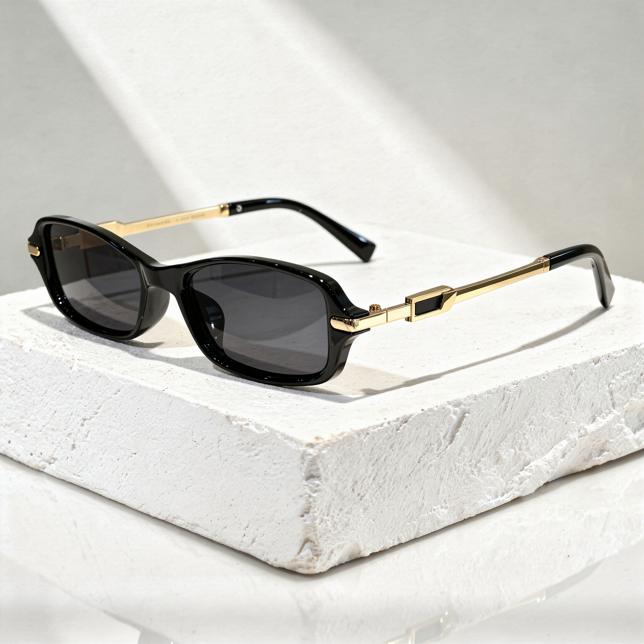 Cervo Shades