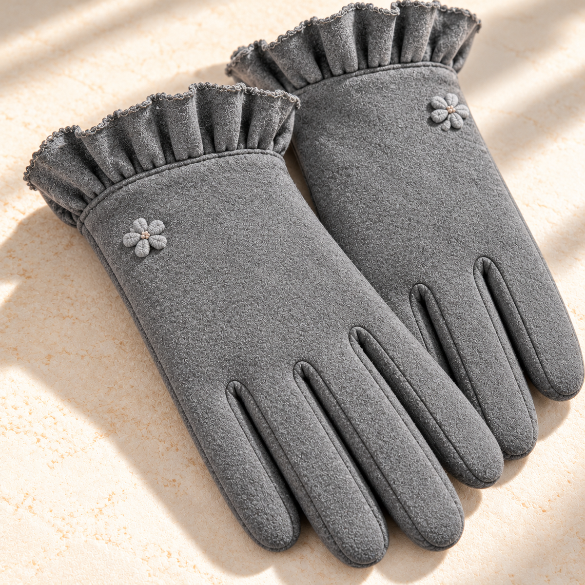 Bianca Ruffle-Cuff Touchscreen Gloves