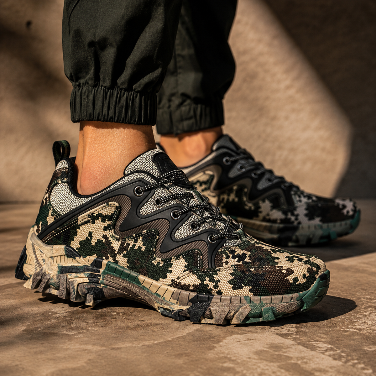 Oscar Camo Sneakers